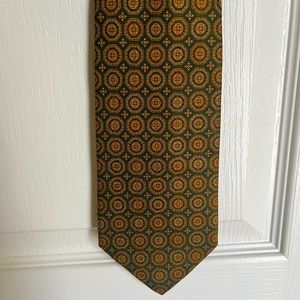 100% Silk Medallion Brooks Brothers Tie
